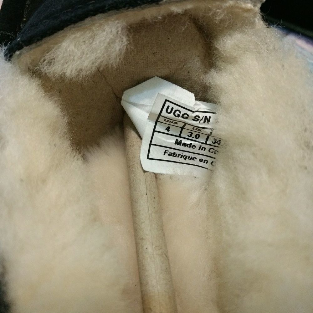 Ugg Moccasin - image 4